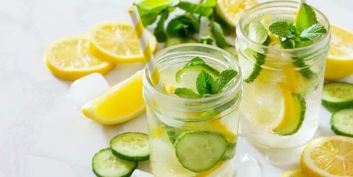 water with lemon and cucumber for weight loss